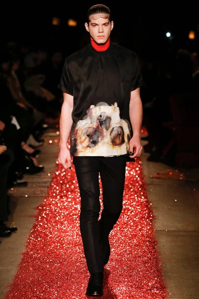 Look 20
